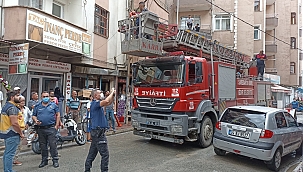 5. kattan yan binanın üzerine düştü