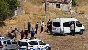 İzmir'de boş arazide ceset bulundu 