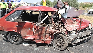 Konya'da otomobiller çarpıştı: 2 yaralı 