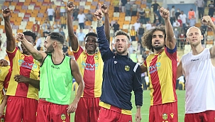 Malatyaspor'dan galibiyet kutlaması