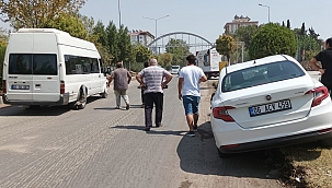 Minibüs ile otomobil çarpıştı: 1 yaralı 