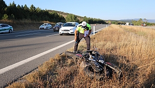 Motosiklet bariyerlere çarptı: 1 ölü 