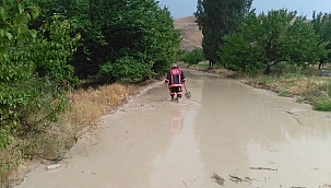 Darende'de sağanak yağış etkili oldu