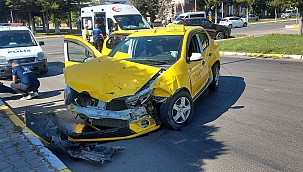 Isparta'da trafik kazası: 3 yaralı 