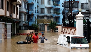 Nepal'de şiddetli yağış sele neden oldu 