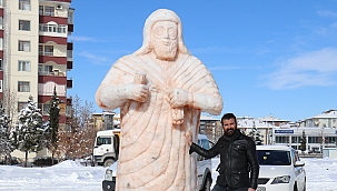 Kardan dev Tarhunza heykeli yoğun ilgi görüyor