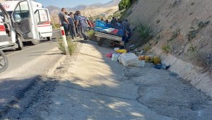 Malatya'da çapa motoru devrildi: 1'i ağır 3 yaralı