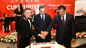 Malatya'da "Cumhuriyet" Resepsiyonu