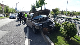 5 araç birbirine girdi trafik kilitlendi