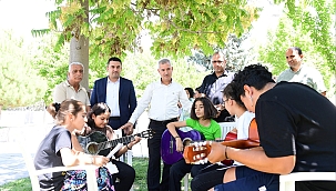 Başkan Çınar, Şehit Ömer Halisdemir Gençlik Merkezi çalışmalarını inceledi 