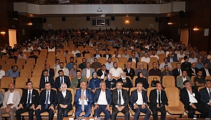 Malatya'da "İstikamet rehberi olarak peygamber" konferansı 