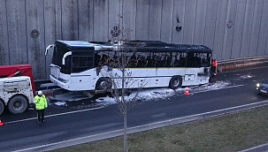 Servis otobüsü alev alev yandı 