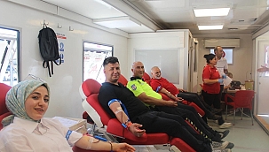 Malatya polisinden 15 Temmuz anısına kan bağışı 
