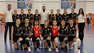 Malatya'da genç kızlar voleybol şampiyonları belli oldu 