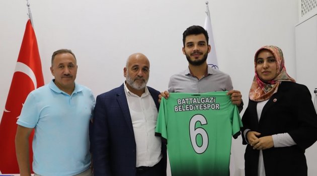 Battalgazi Belediyespor 6 oyuncuyu kadrosuna kattı