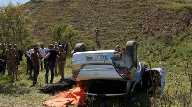 Taziye dönüşü feci kaza: 2 ölü, 3 yaralı